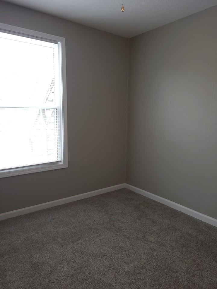 2006-2010 Grant St - Photo 2 of 7