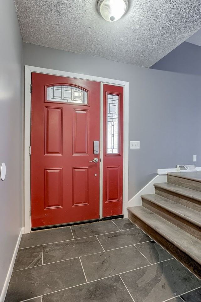 16011 Shirley St - Photo 2 of 23