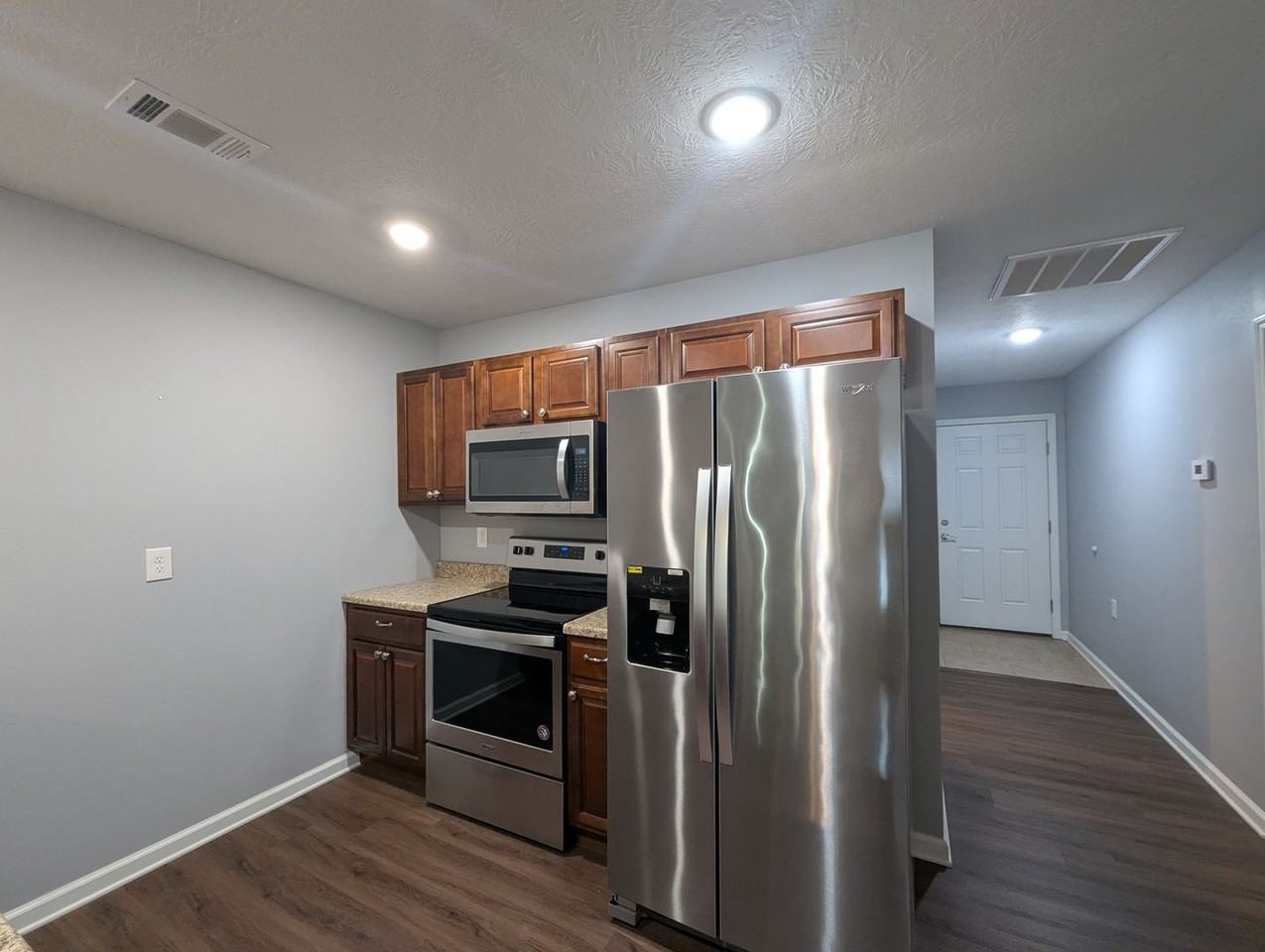 1423 Mclain St #2 - Photo 7 of 15