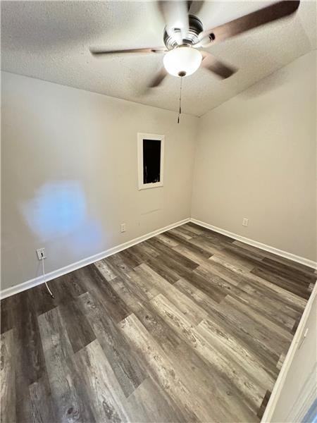 1131 Se 36th St #D - Photo 6 of 6