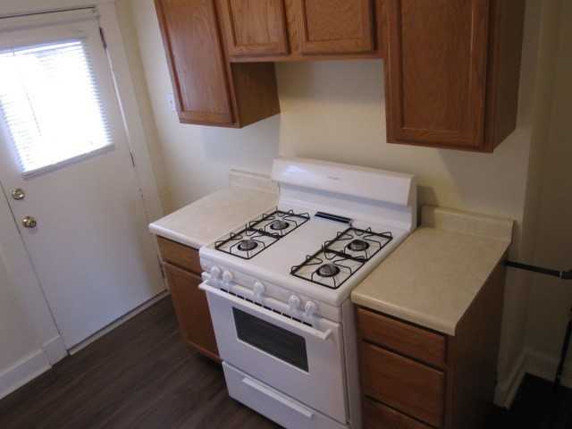 147 Lacrosse St - Photo 3 of 10
