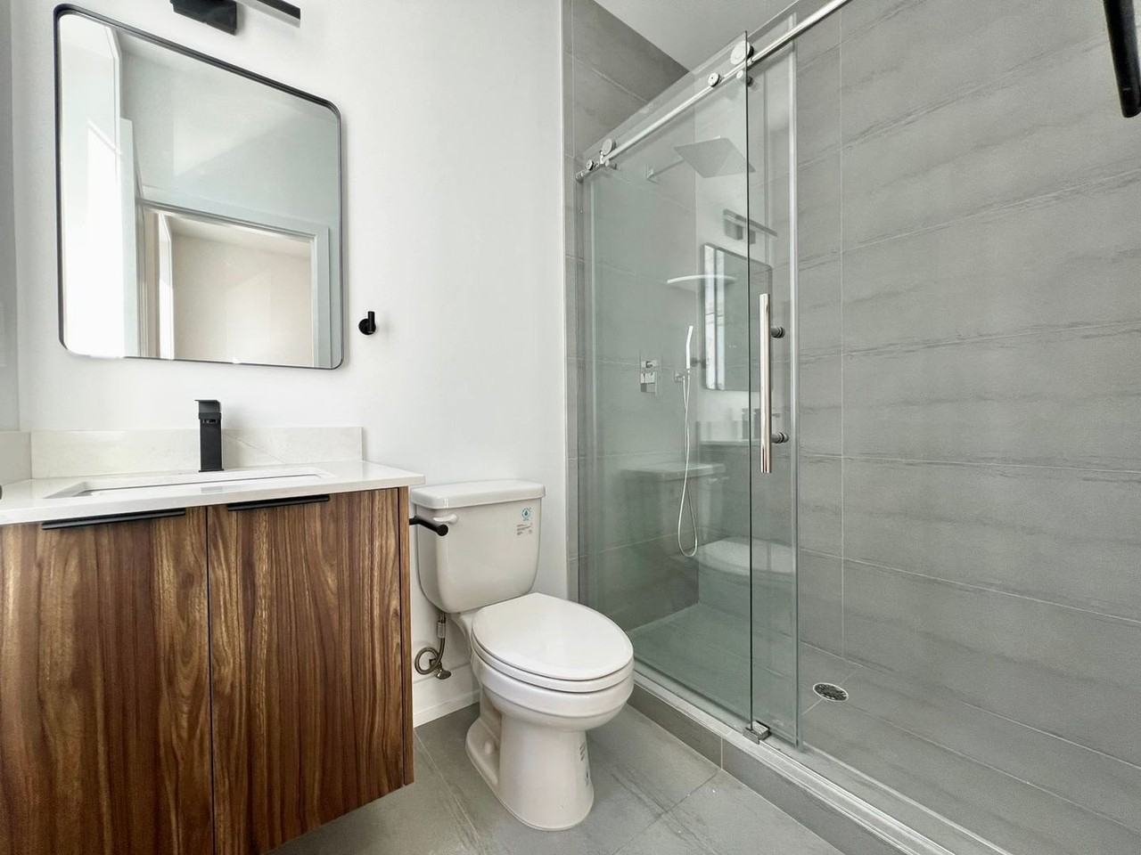 2003 Amber St - Photo 3 of 40