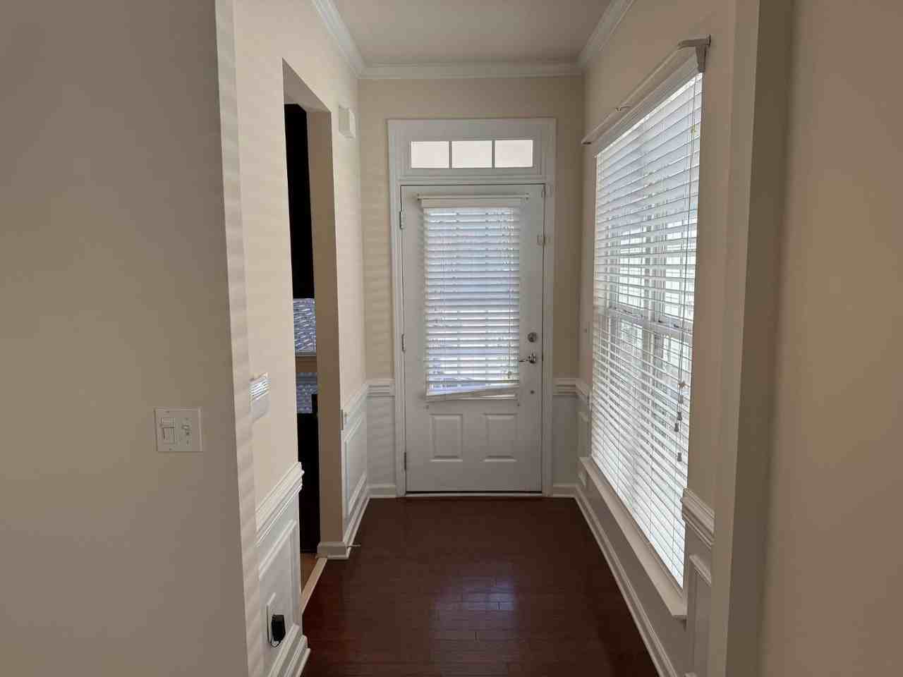 519 Tomkins Loop - Photo 2 of 15