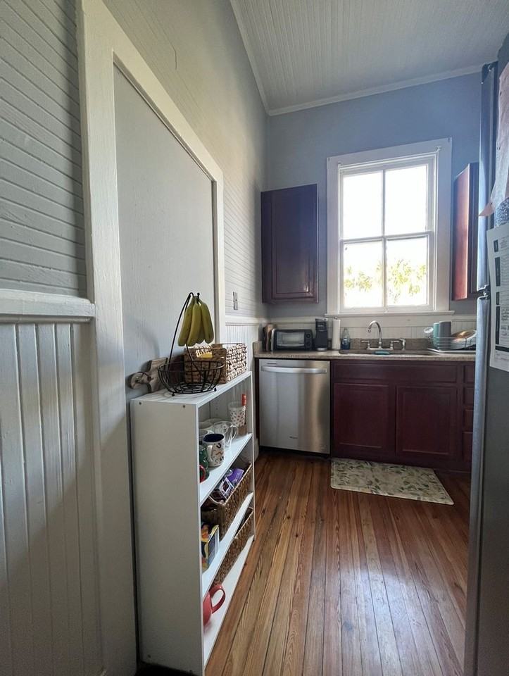 SMITH - Photo 7 of 50