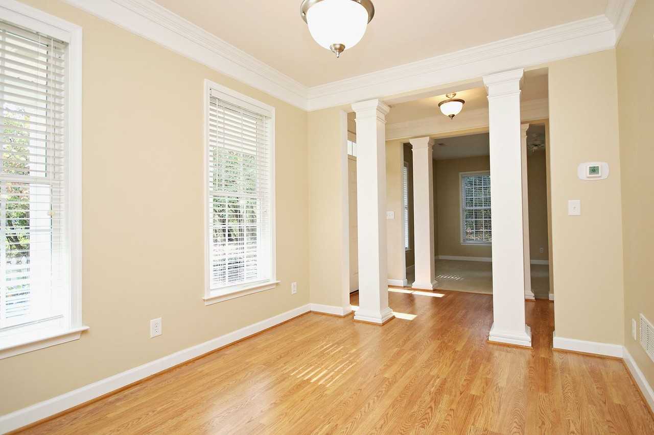 5496 Hill Top St - Photo 7 of 14