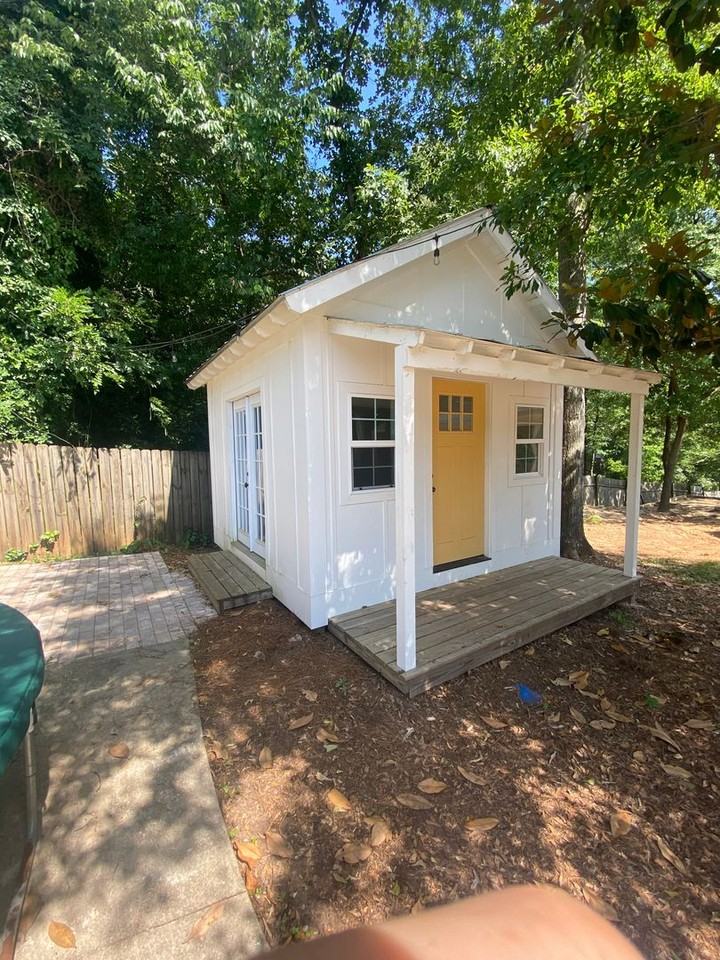 129 Carolina Ct - Photo 7 of 35