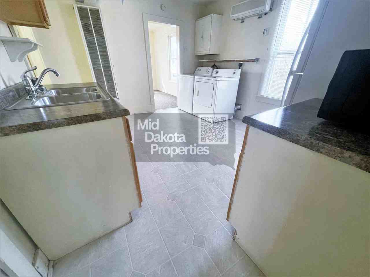 512 S Duff St - Photo 3 of 10