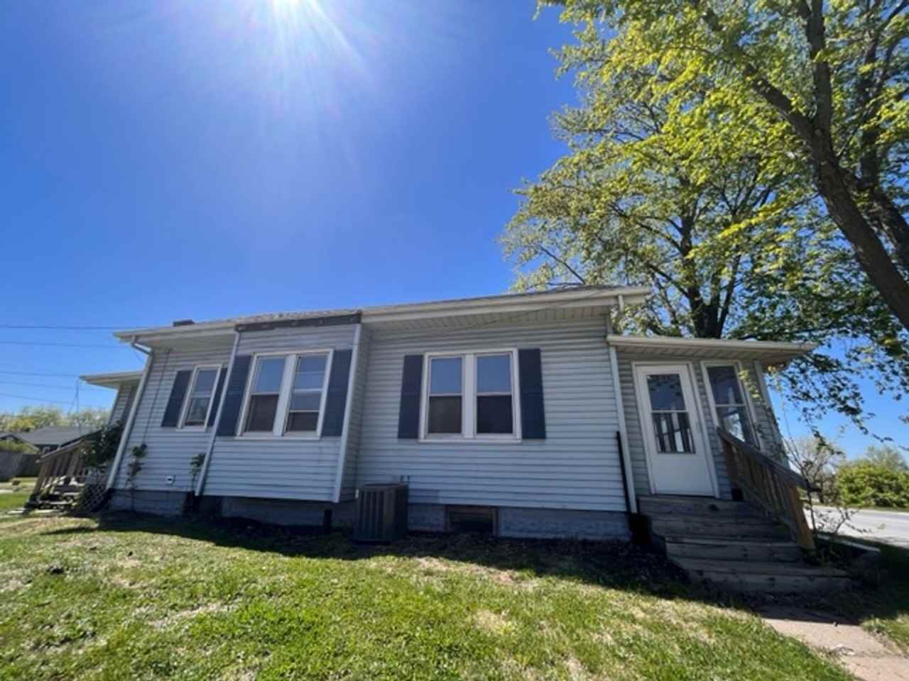 432 18th Ave - Photo 2 of 14