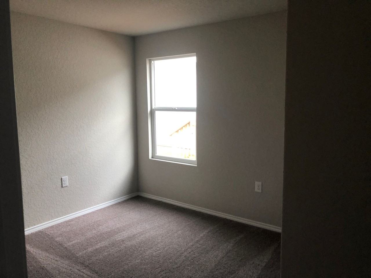 13431-Ashworth Blvd - Photo 5 of 21