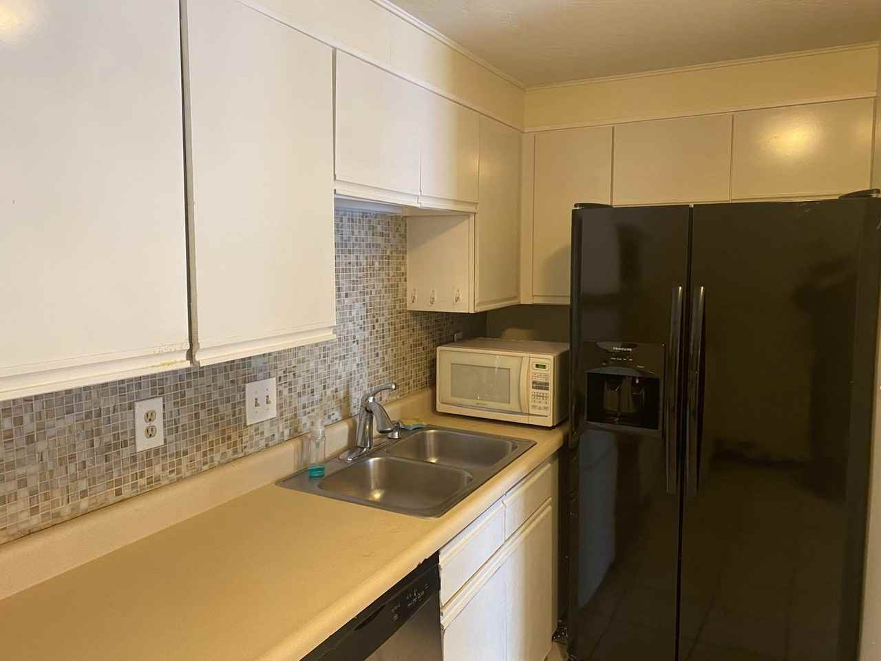 11 Gibbs St - Photo 3 of 21