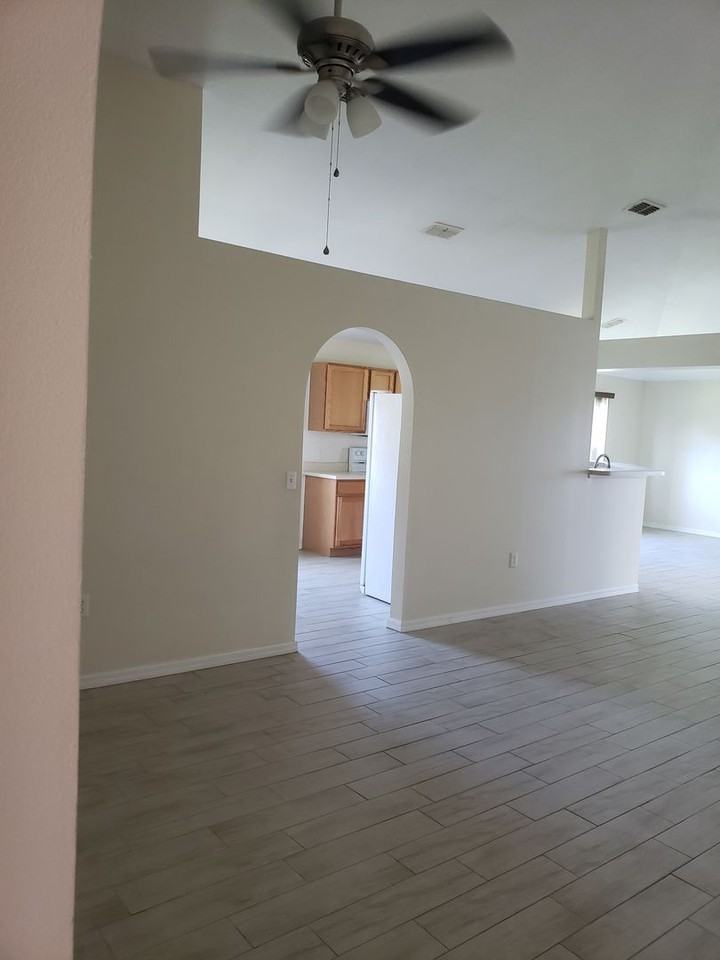 2735 Suncoast Lakes Blvd - Photo 2 of 15