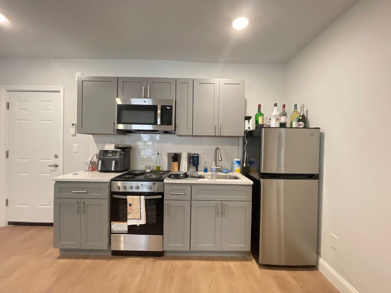 1322 Locust Street - GRNZ XI - Photo 6 of 21