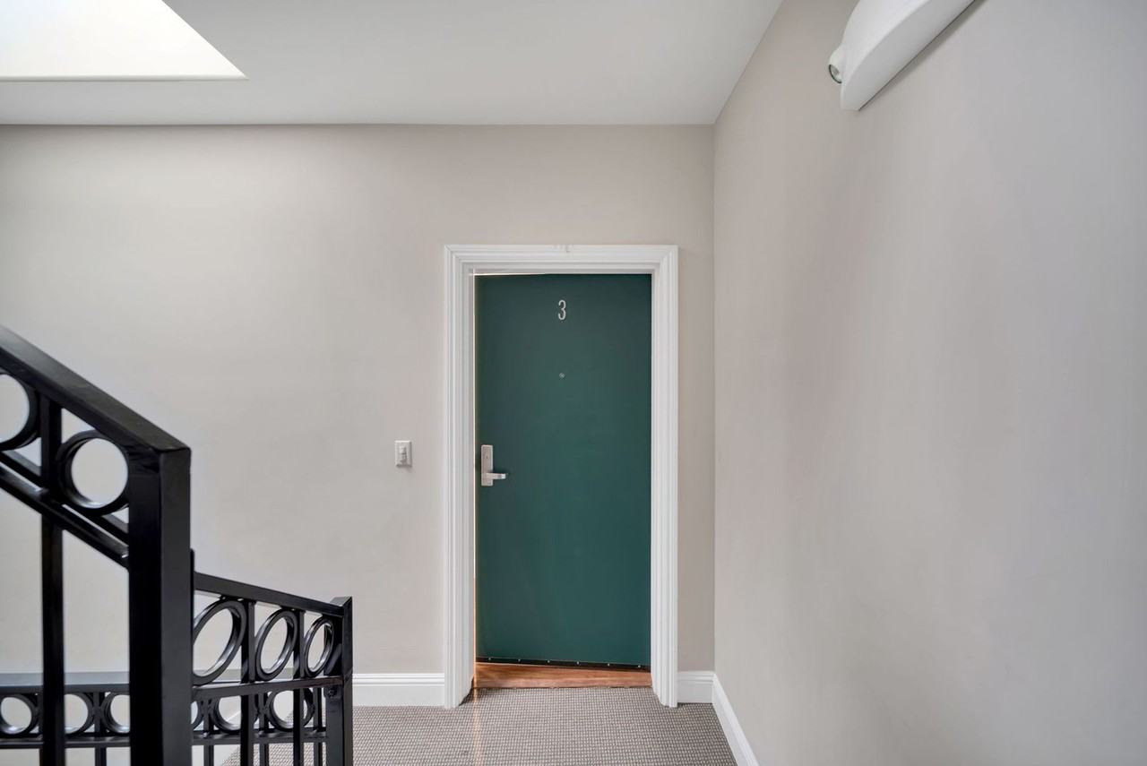 1545 Lincoln Way #03 - Photo 4 of 24