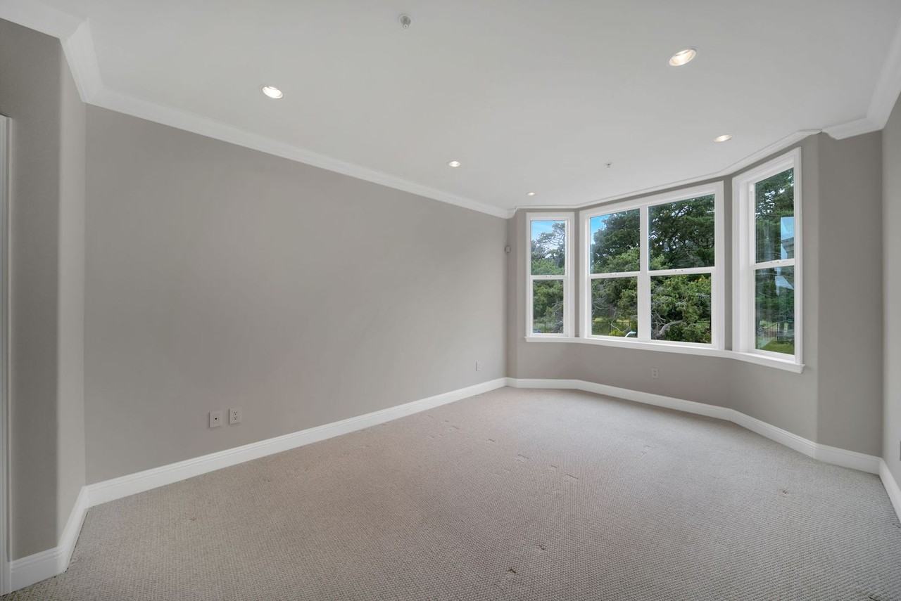 1545 Lincoln Way #03 - Photo 6 of 24