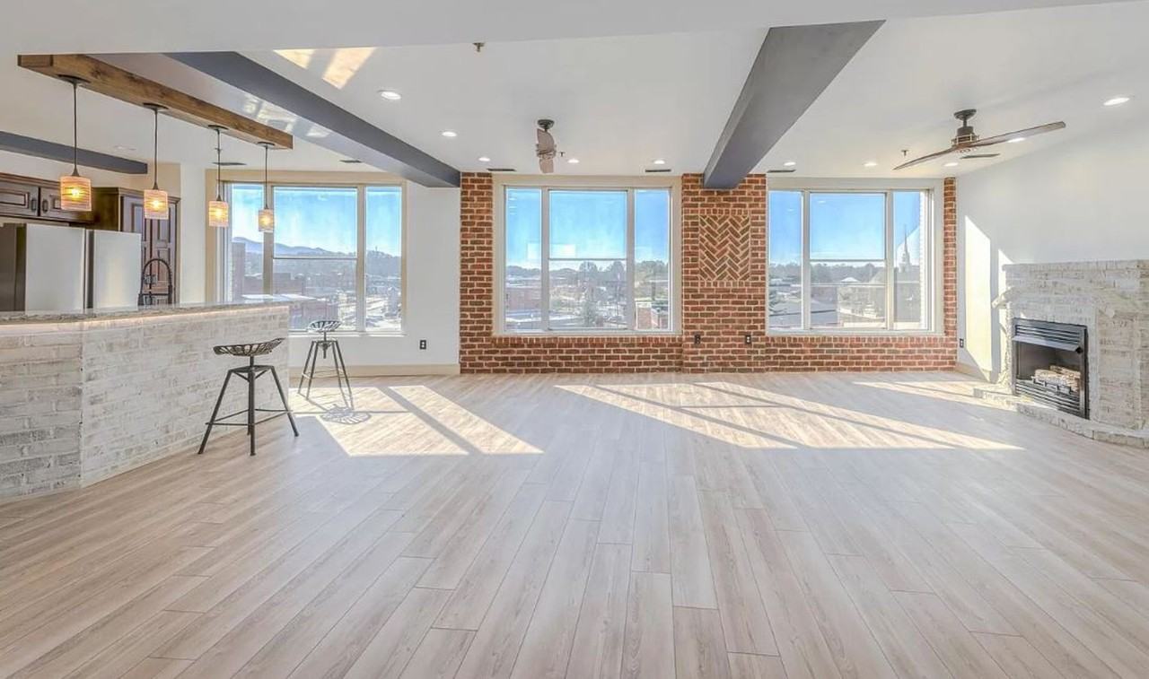 200 E Main St #500 - Photo 3 of 28