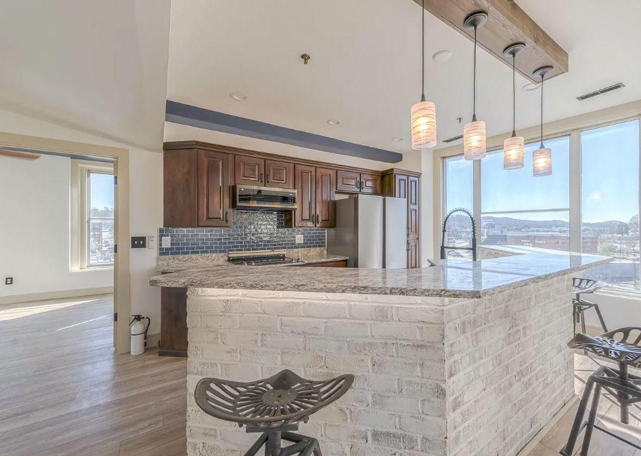 200 E Main St #500 - Photo 4 of 28