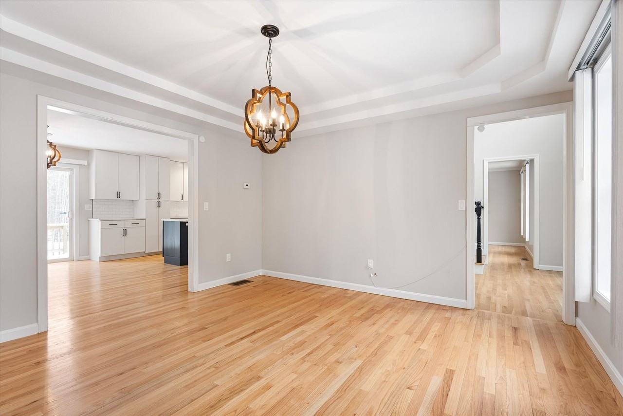 117 Hoit Rd - Photo 6 of 49