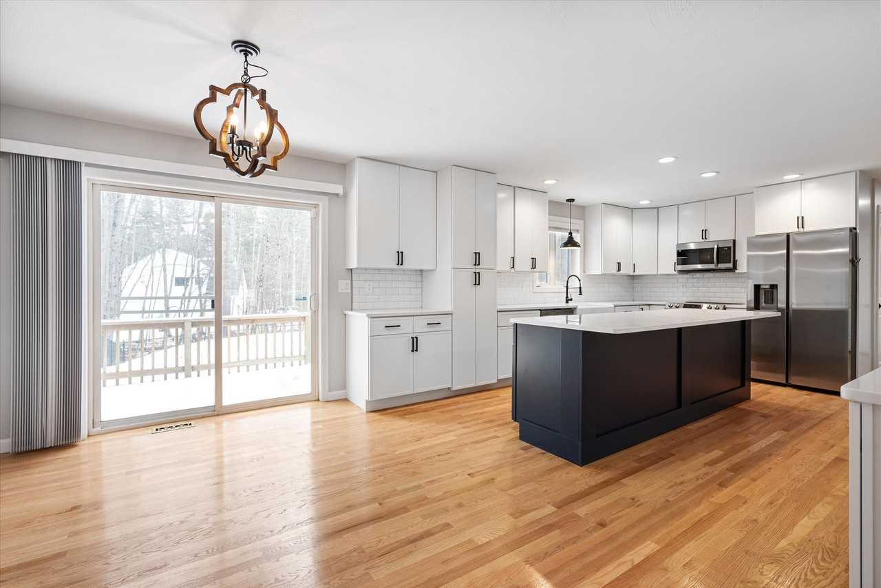 117 Hoit Rd - Photo 3 of 49