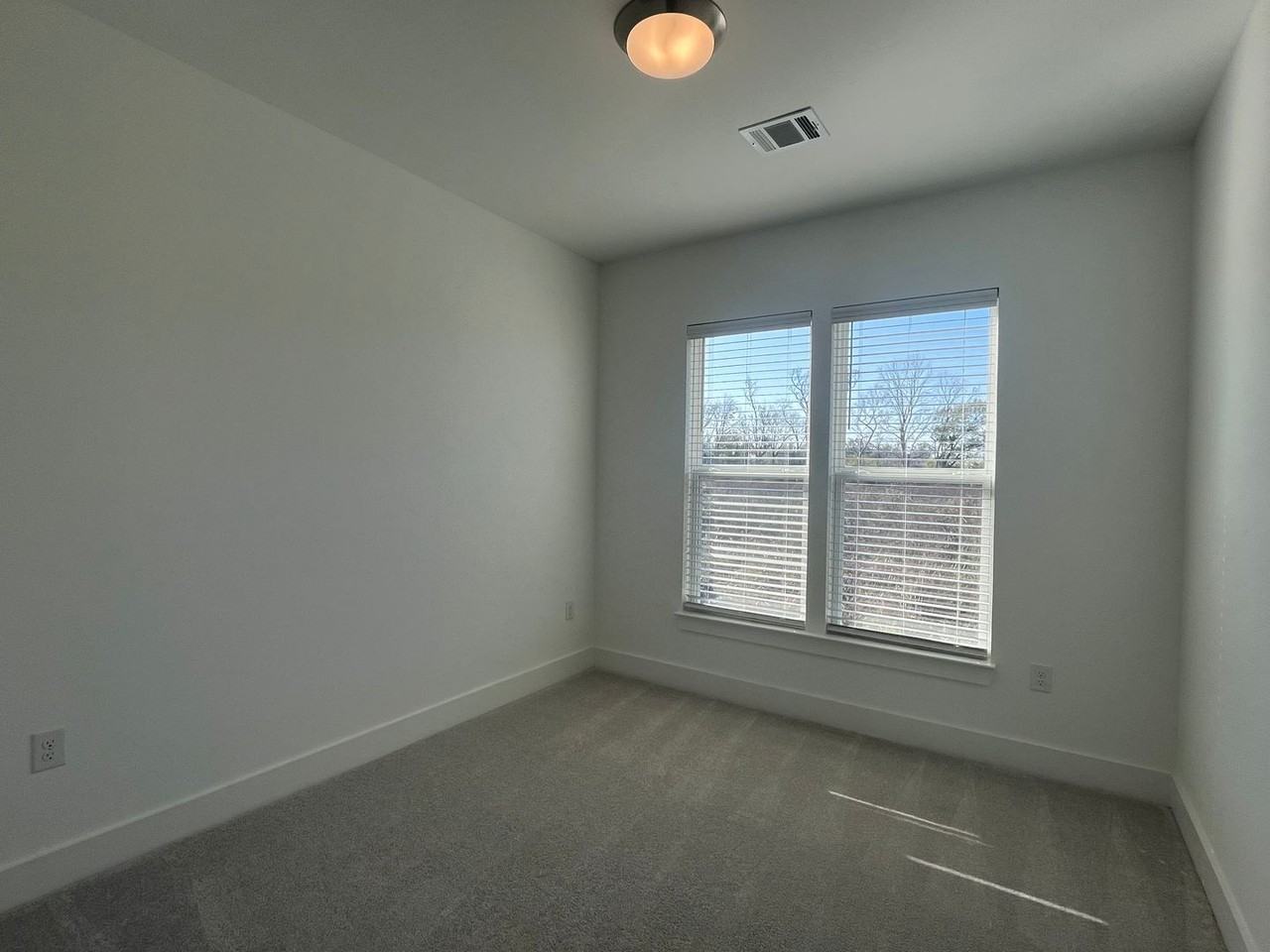 7640 Whitetip Ave - Photo 2 of 13