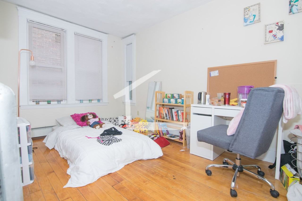 34 Chester Street - Photo 2 of 11