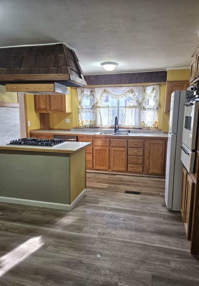 443 Williams St - Photo 3 of 10