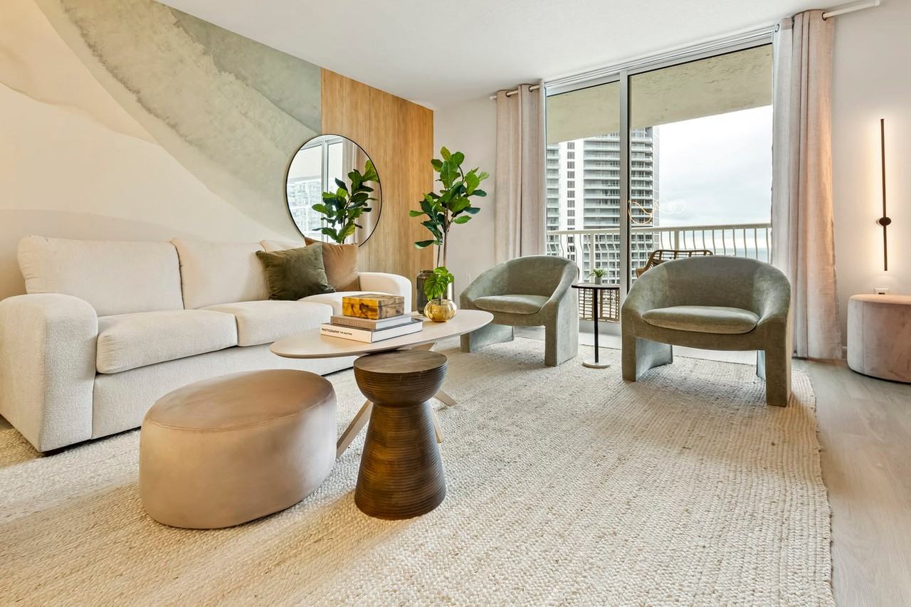 1200 Brickell Bay Dr #1044561P - Photo 2 of 20