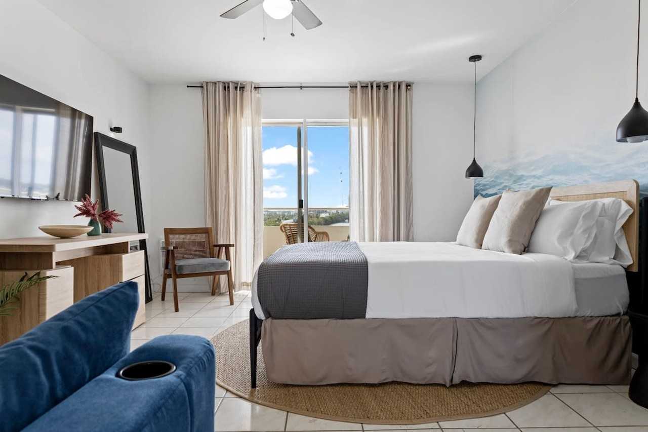 7904 West Drive - Photo 7 of 81