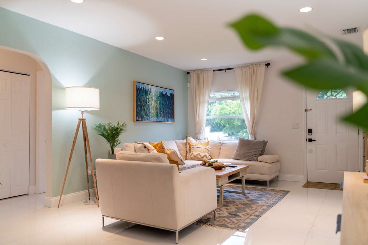 775 Nw 44th St #1044560P - Photo 2 of 34