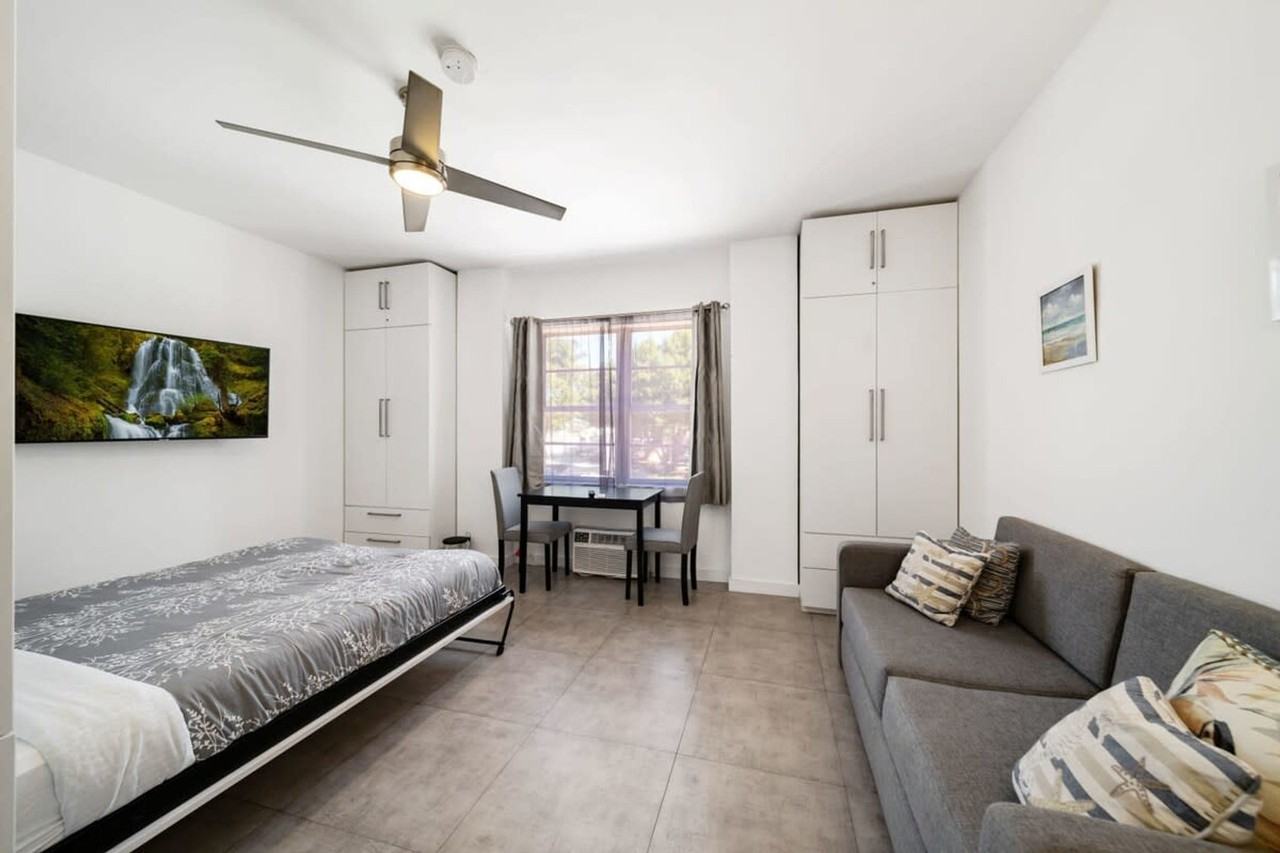 7300 Ocean Ter #1044507P - Photo 3 of 11