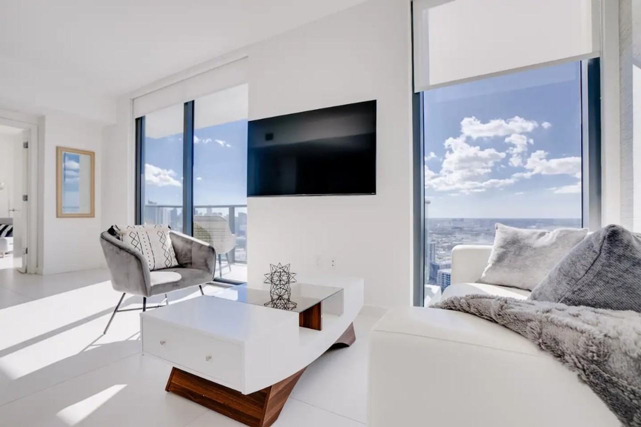 501 Ne 31st St #1044573P - Photo 3 of 32