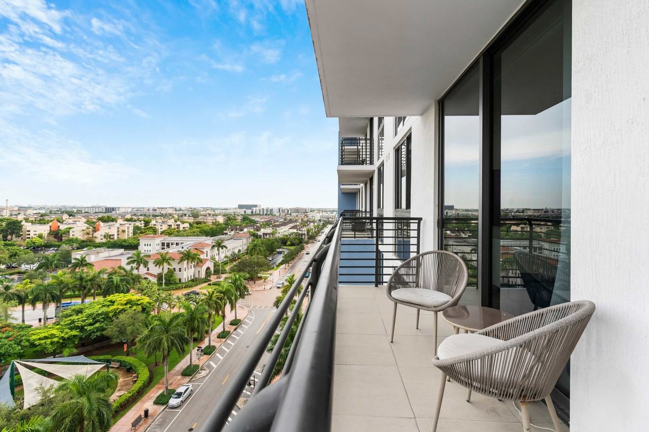 5325 Nw 85th Ave #1044571P - Photo 6 of 37