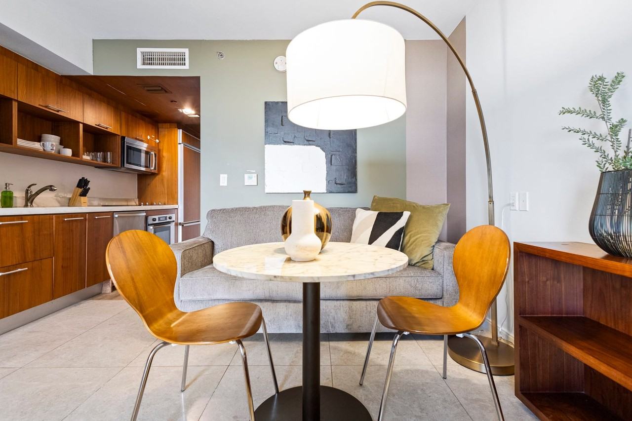 45 Ne 3rd Ave #1044510P - Photo 4 of 31