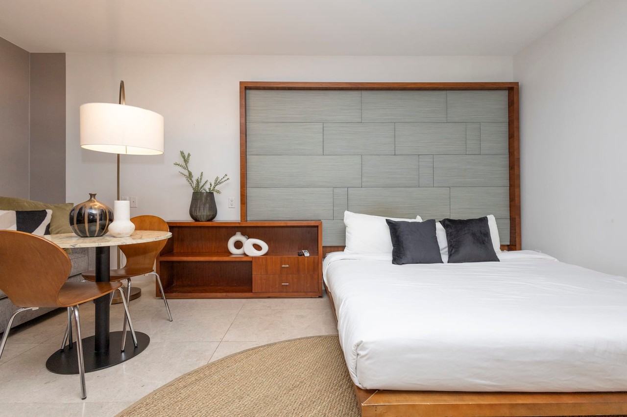 45 Ne 3rd Ave #1044510P - Photo 7 of 31