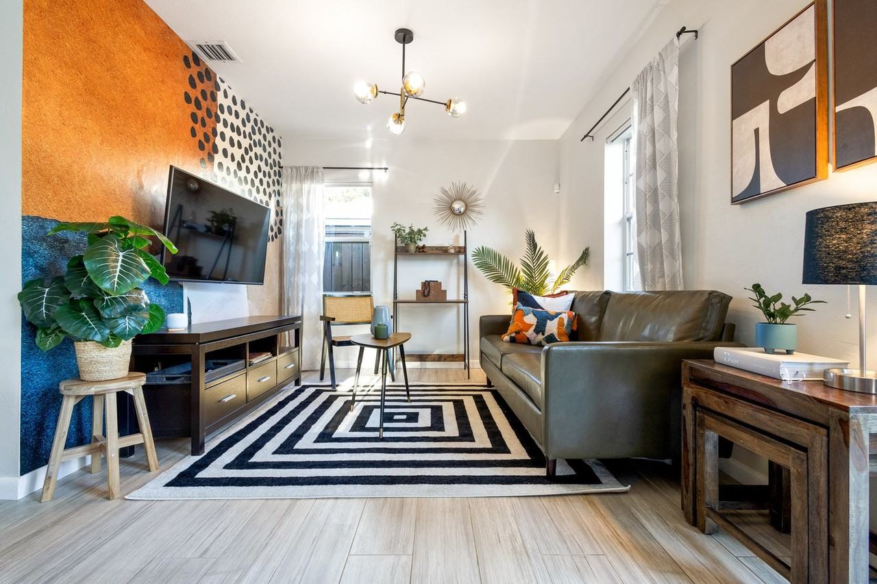 201 Northeast 16th Court #1044531P - Photo 2 of 23