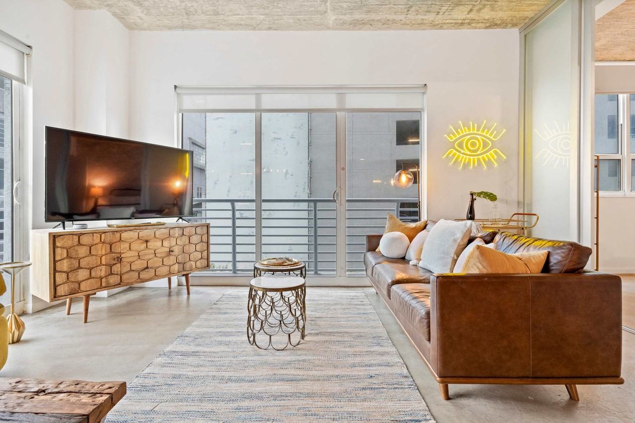 234 Ne 3rd St #1044567P - Photo 3 of 35