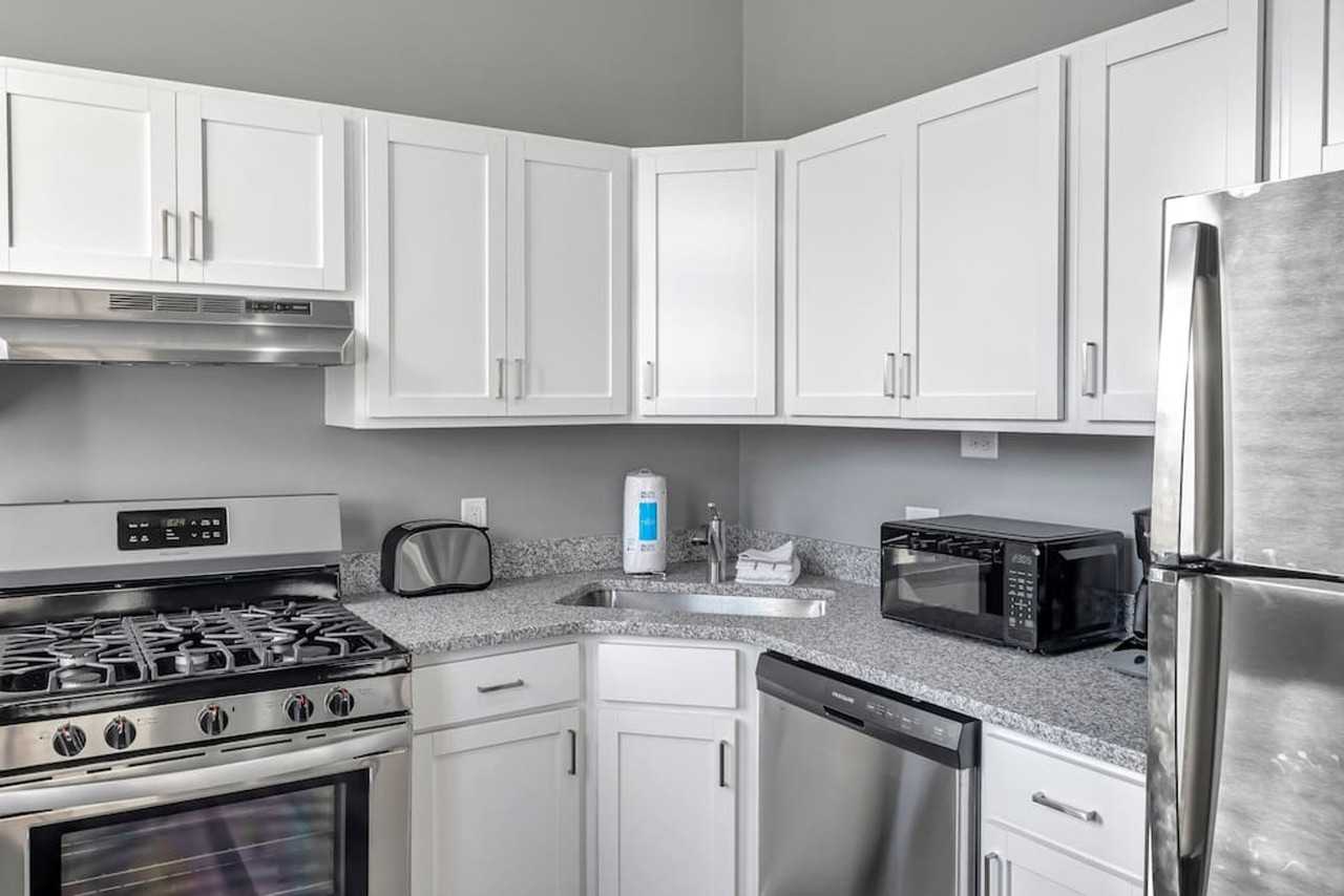 4228 Cleveland Ave #1031486P - Photo 7 of 12