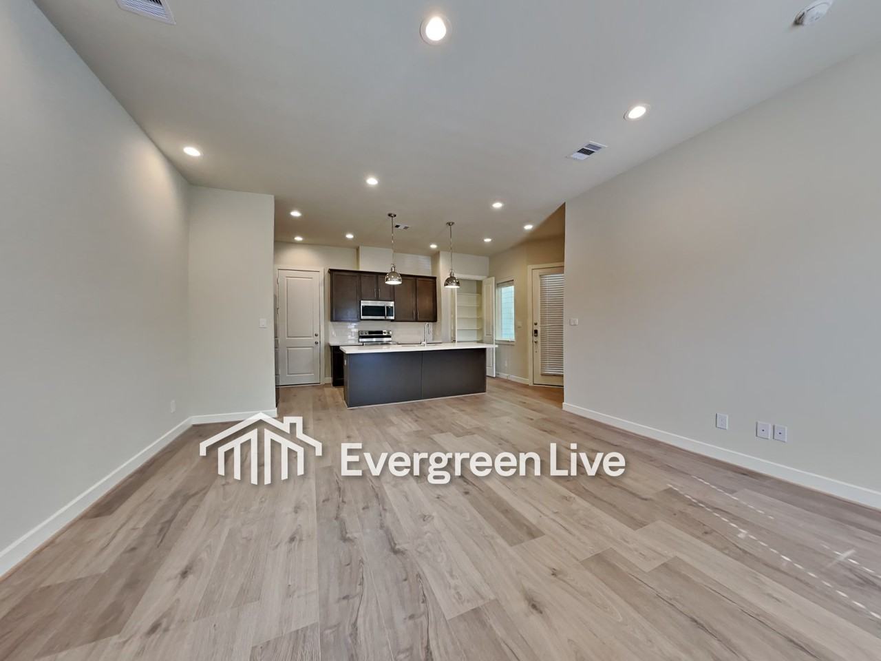 5714 Quinn Landing Ln - Photo 3 of 14