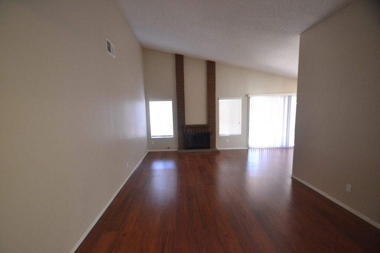 11672 Defiance Way - Photo 2 of 10