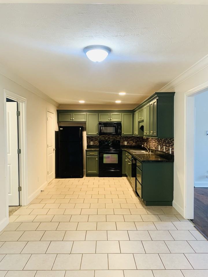 1664 Calgary Way #NA - Photo 4 of 21