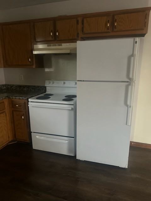 W Cherry St #428 - Photo 5 of 8