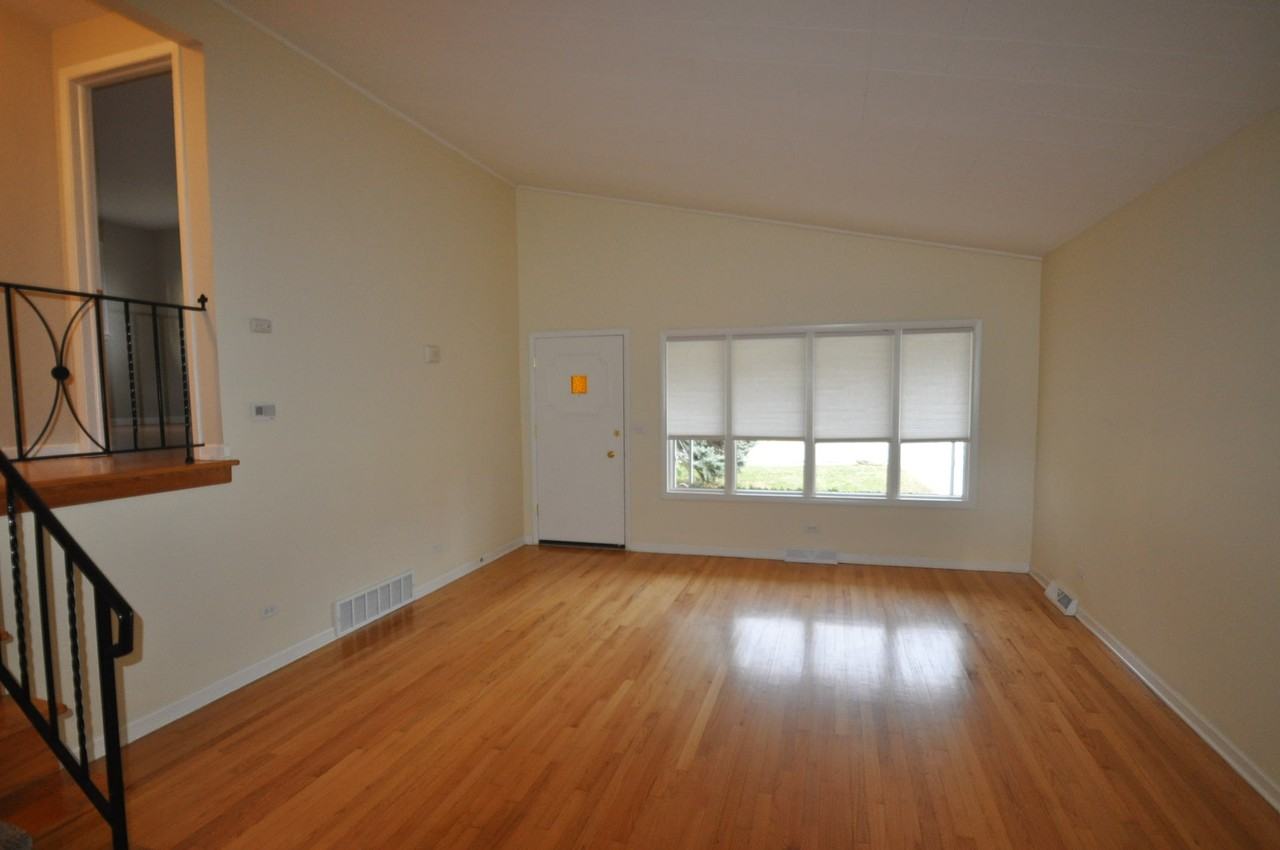 4 Norton Dr - Photo 2 of 8