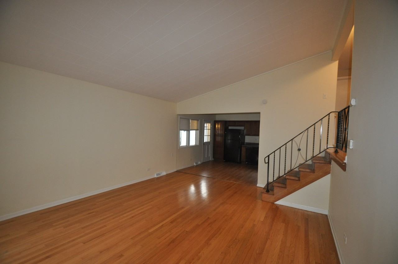 4 Norton Dr - Photo 3 of 8