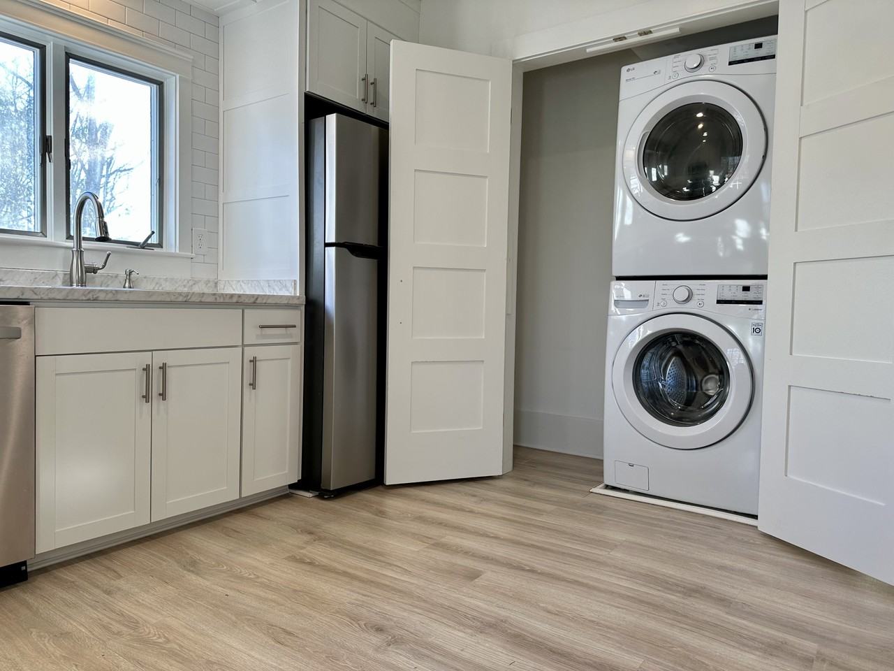 92 Court St #2 - Photo 4 of 15