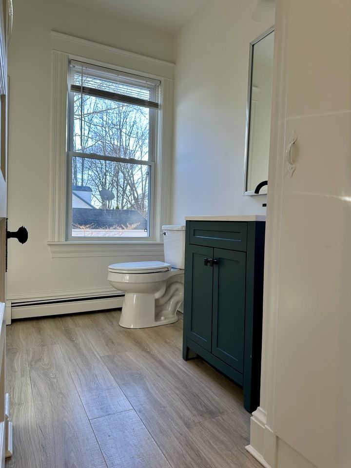 92 Court St #2 - Photo 5 of 15