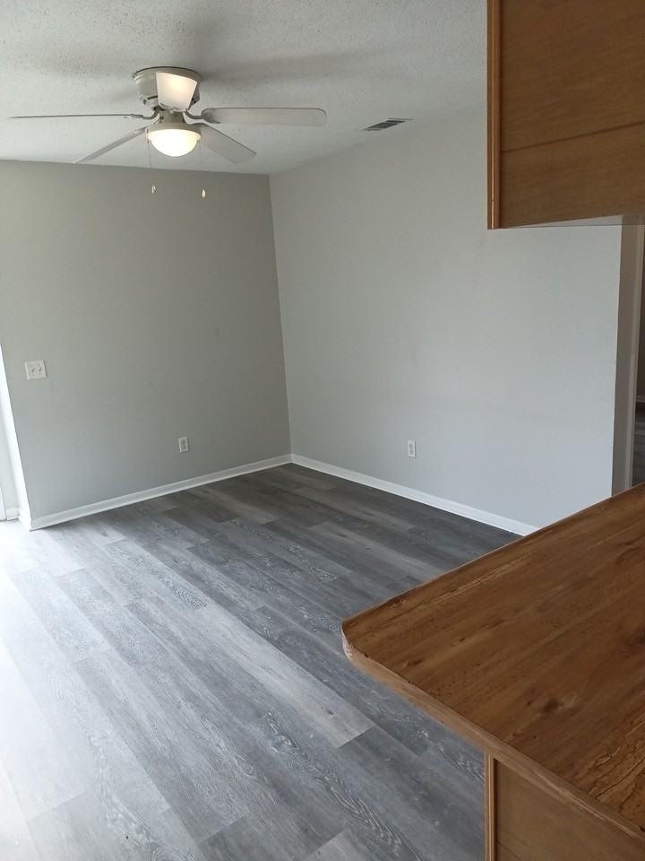 5322 Pinetree Ave #B - Photo 3 of 24