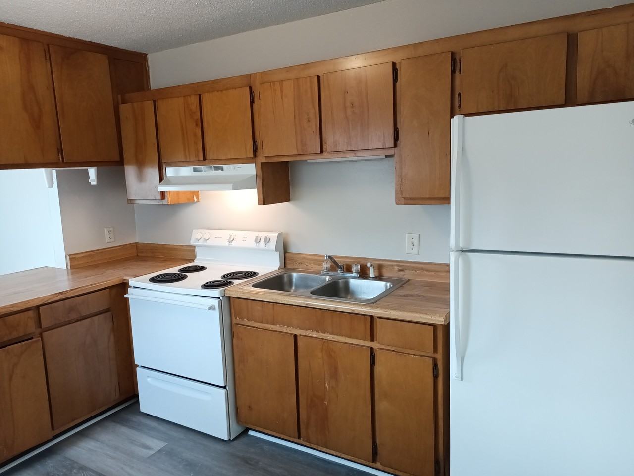 5322 Pinetree Ave #B - Photo 6 of 24