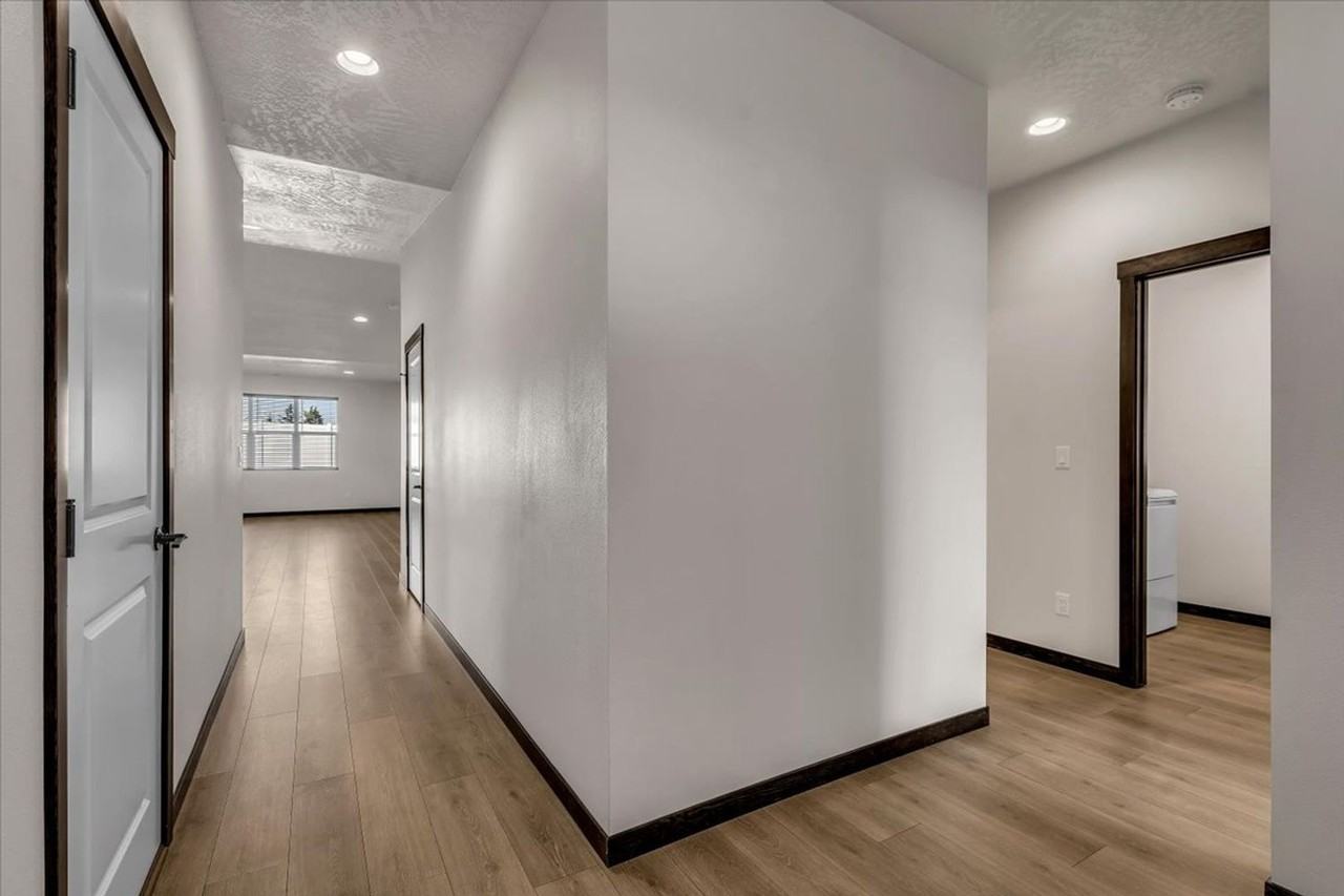2877 N Corvus St - Photo 5 of 30