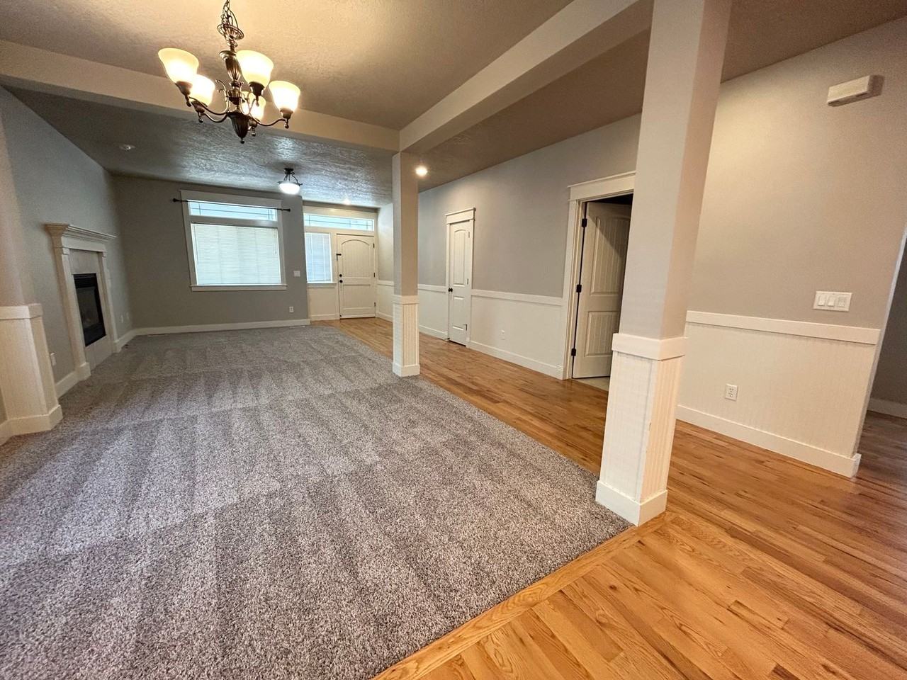 2137 N Eagle Creek Ln - Photo 3 of 24