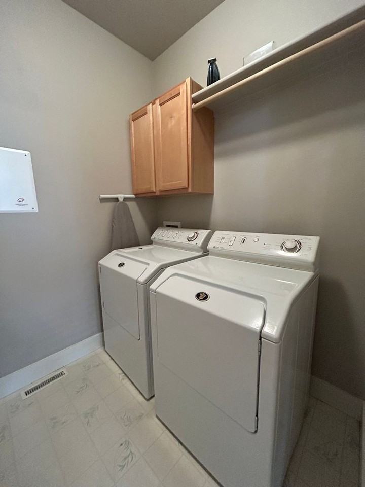 2137 N Eagle Creek Ln - Photo 5 of 24