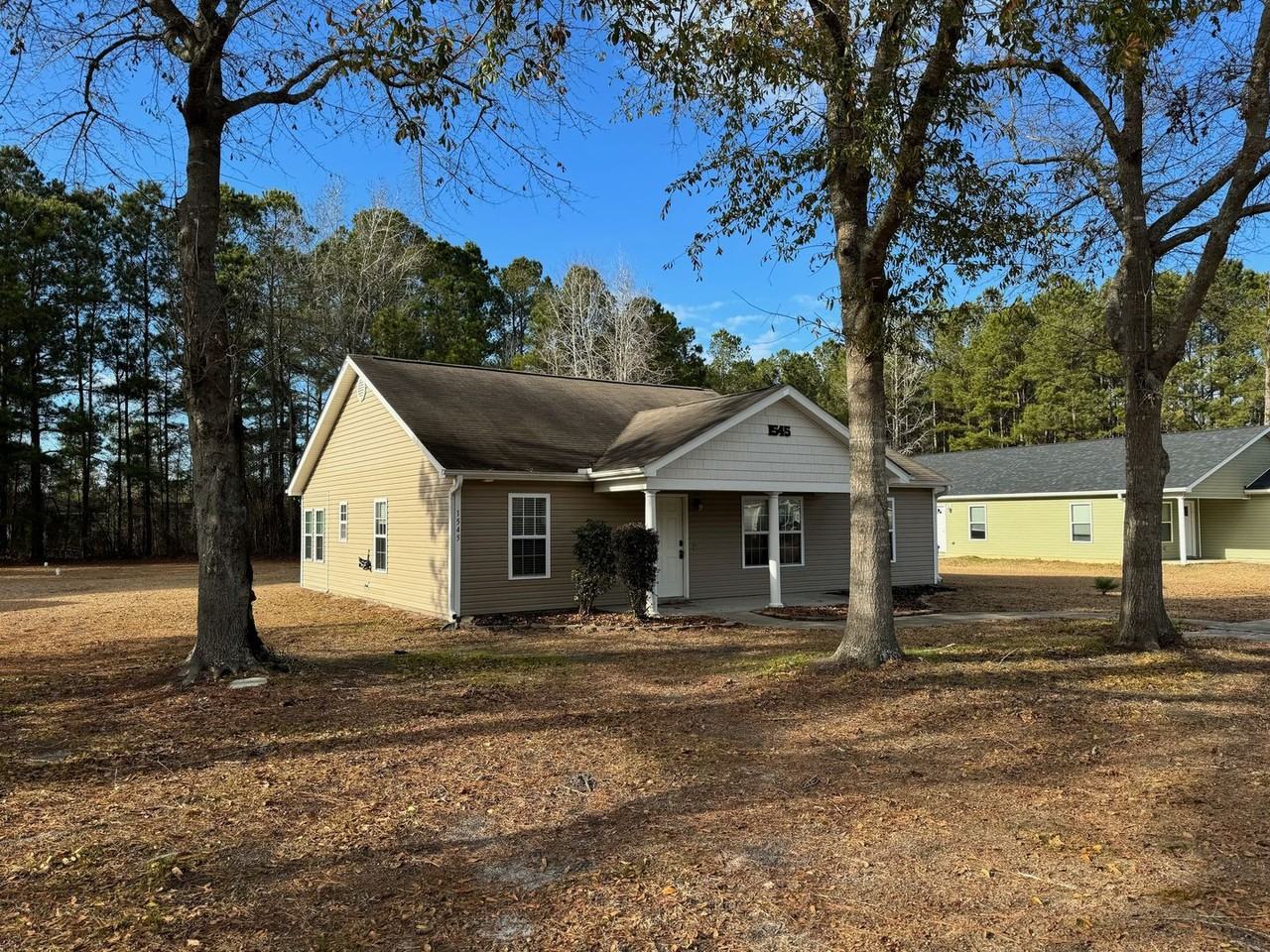 1545 Dorsey Ln - Photo 3 of 50